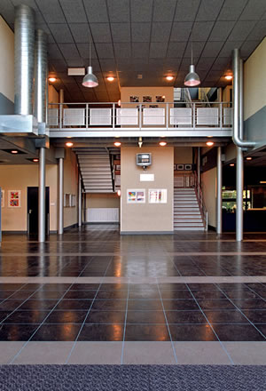 Strabrechtcollege Geldrop : interieur entree : odeon architecten